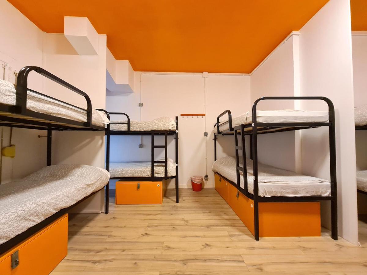 Arc House Gracia Hostel Barcelona Exterior photo